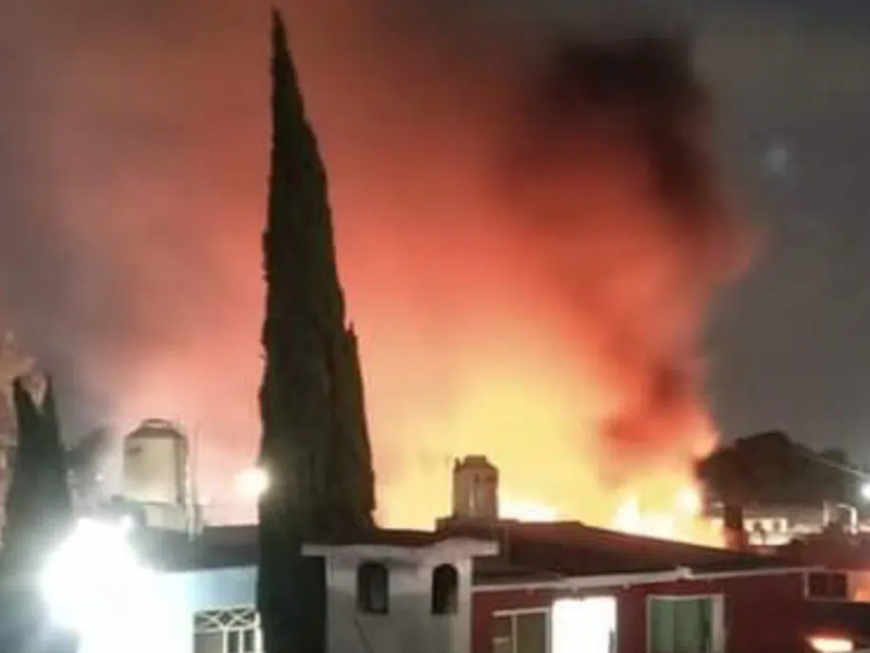 Cuatro heridos tras explosión de pirotecnia en Tultepec