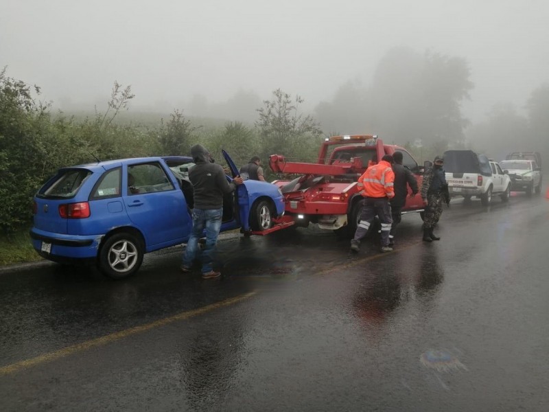 Cuatro lesionados deja accidente en la Acuaco-Zacapoaxtla