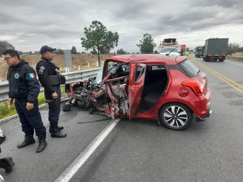 Cuatro prensados tras accidente en la Amozoc-Perote