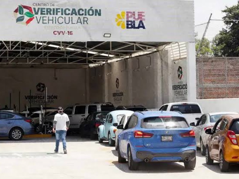 Cuatros centros de verificación reabren; clausuran uno en Xicotepec