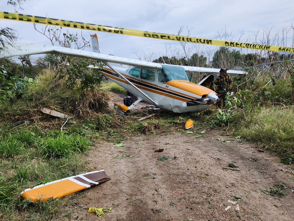 avioneta-realiza-aterrizaje-forzozo-en-corregidora-17018081110.jpg