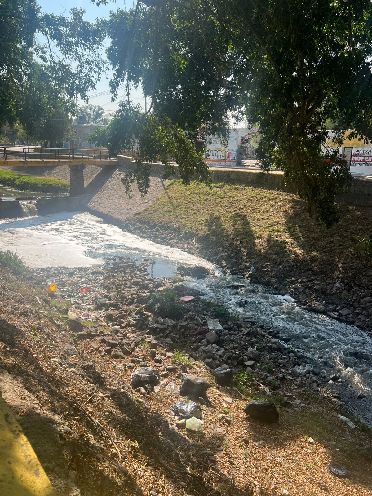 Basura y malos olores en el Río Querétaro (Fotogaleria) | Meganoticias