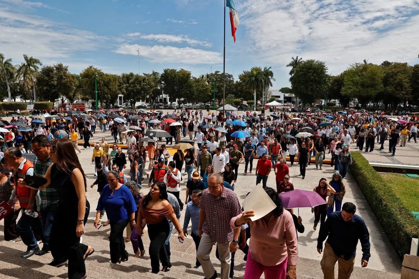Más de 123 mil participan en simulacro nacional en Sinaloa | Meganoticias
