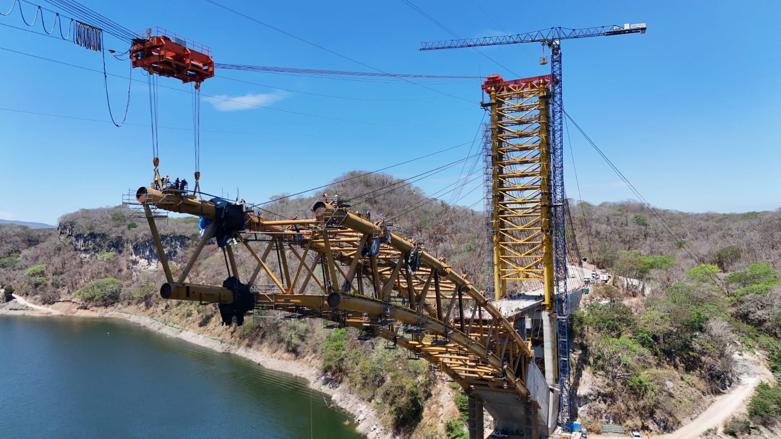 Puente Rizo de Oro lleva un 88 por ciento de avances | Meganoticias