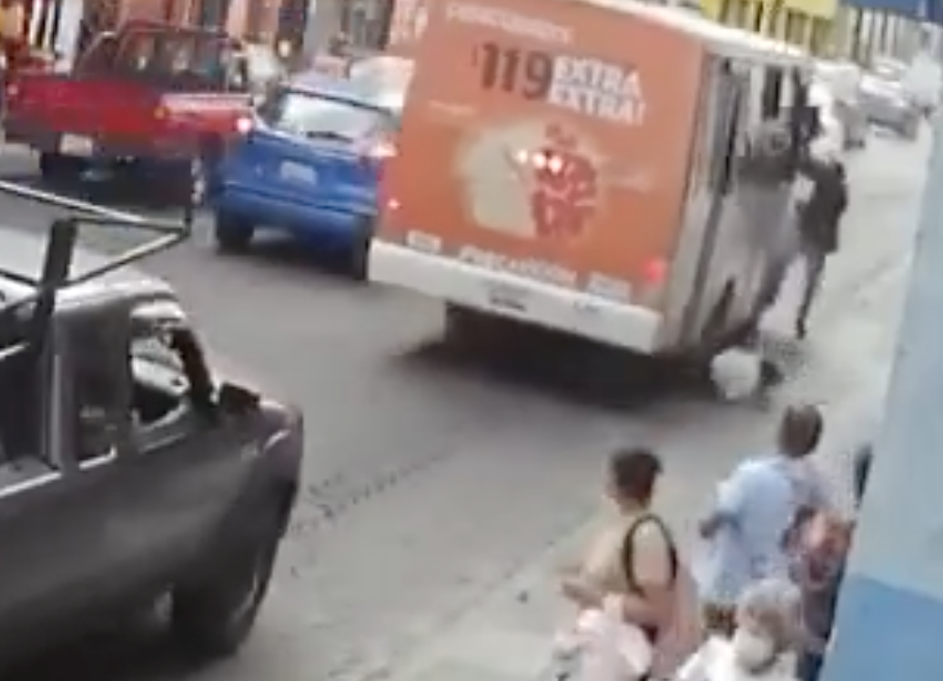Unidad de transporte atropella mujer en centro de Puebla sin sanción ...
