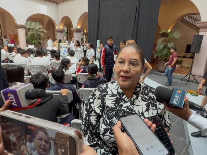 Cuestiona SEV la conducta del director del Colegio Preparatorio de Xalapa