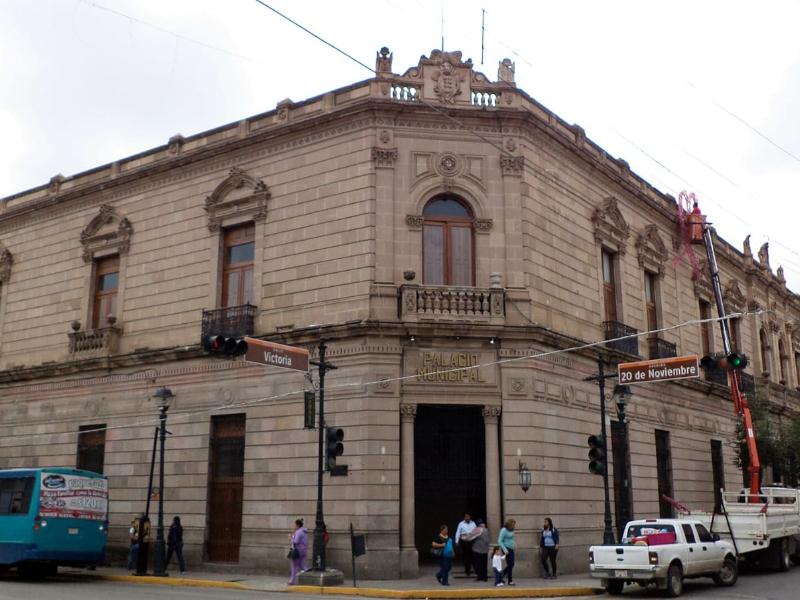 Cuestionan falta de rumbo en la política cultural municipal