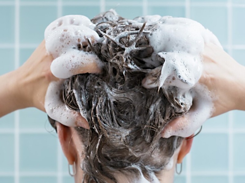 Cuidado con este shampoo, detectan bacteria peligrosa en México