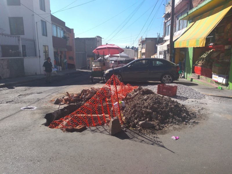 ¡Cuidado! Obra inconclusa en Toluca