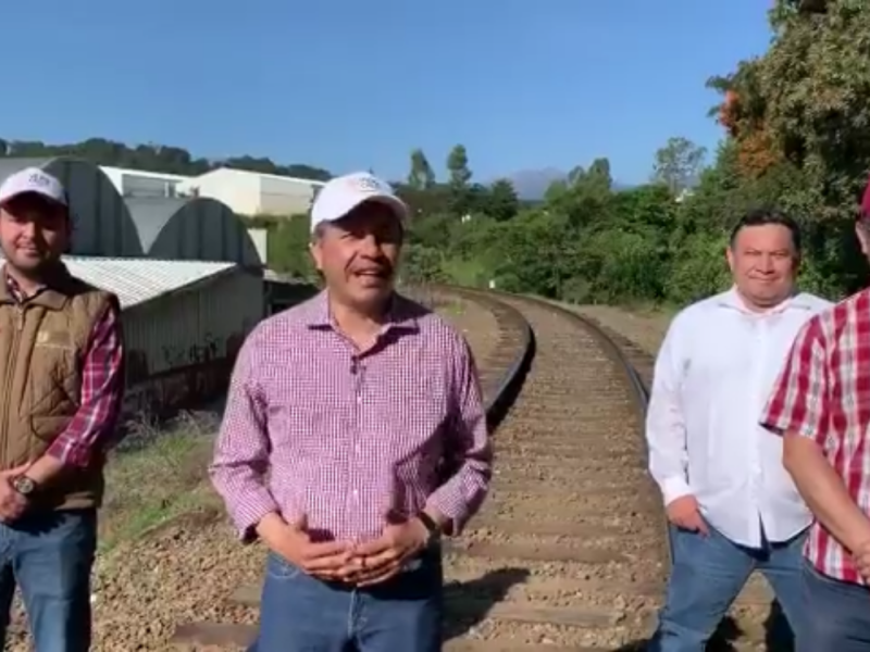 Cuitláhuac anuncia tren ligero para Xalapa