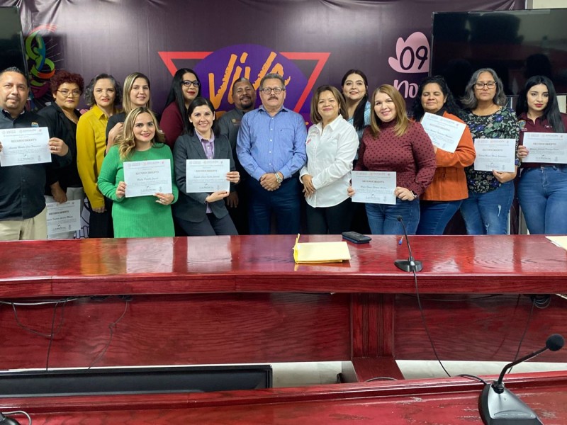 Culminan colaboradores del Ayuntamiento curso de Excel