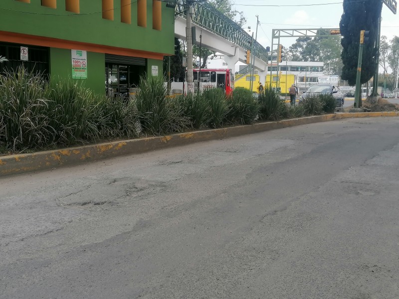 Culminan obras en colinia los Ángeles y dejan vias deterioradas