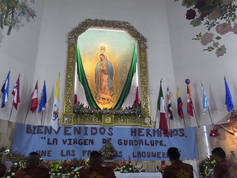 Culminan peregrinaciónes con mañanitas a la Virgen