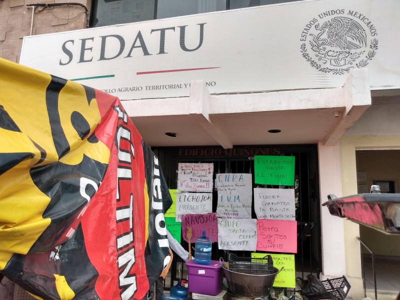 Cumple 12 días toma de Sedatu en Hermosillo