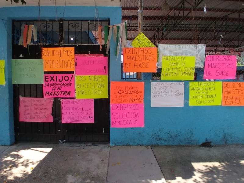 Cumple 3 días bloqueo en escuela de San Jeronimito