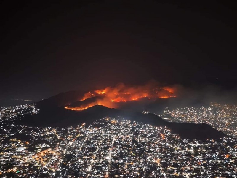 Cumple 72 horas incendio en El Veladero en Acapulco