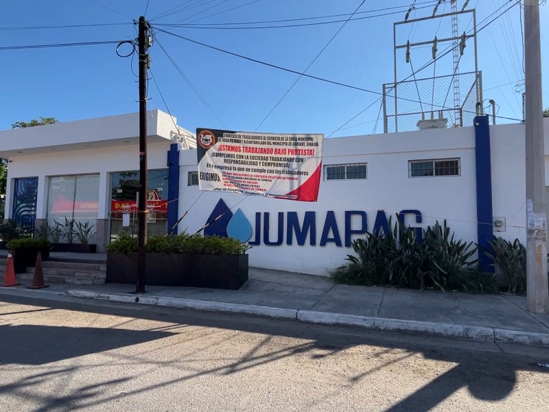Cumple sindicato de la Jumapag un mes laborando bajo protesta