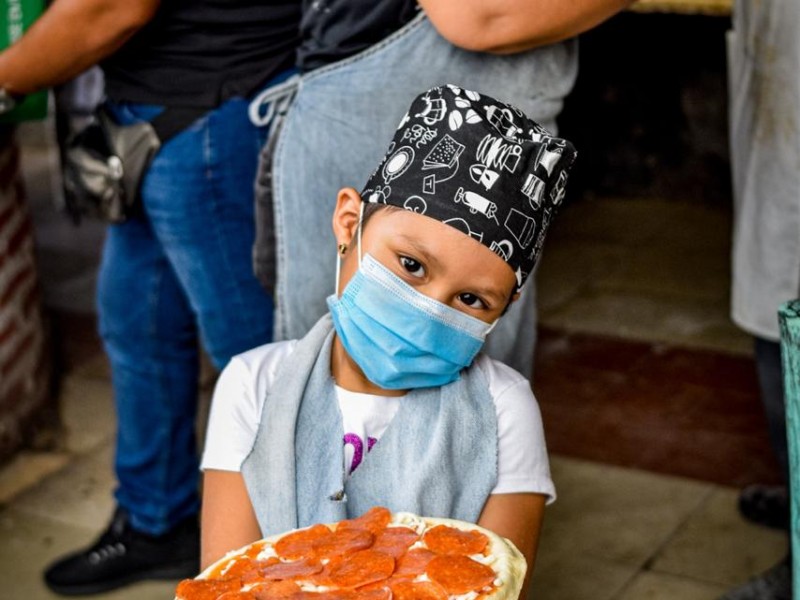 Cumplen los sueños a niños del hospital infantil con cáncer.