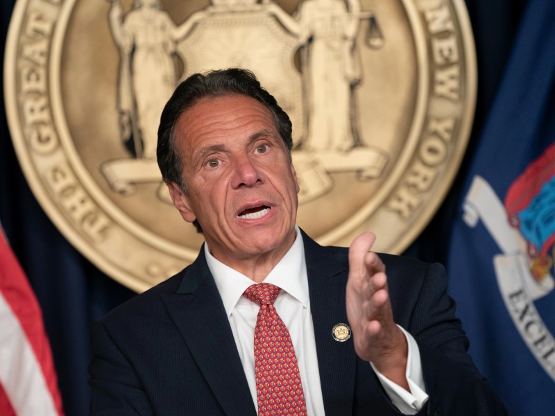 Cuomo acosó a varias mujeres, dice fiscal general de NY