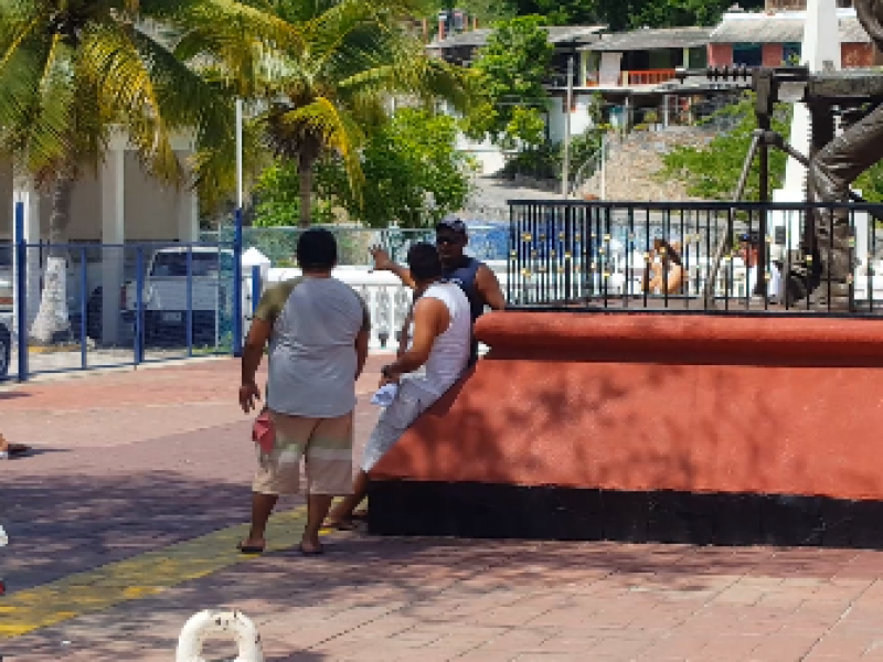 Curricanes trabajan bajo efectos del alcohol, denuncian turisteros