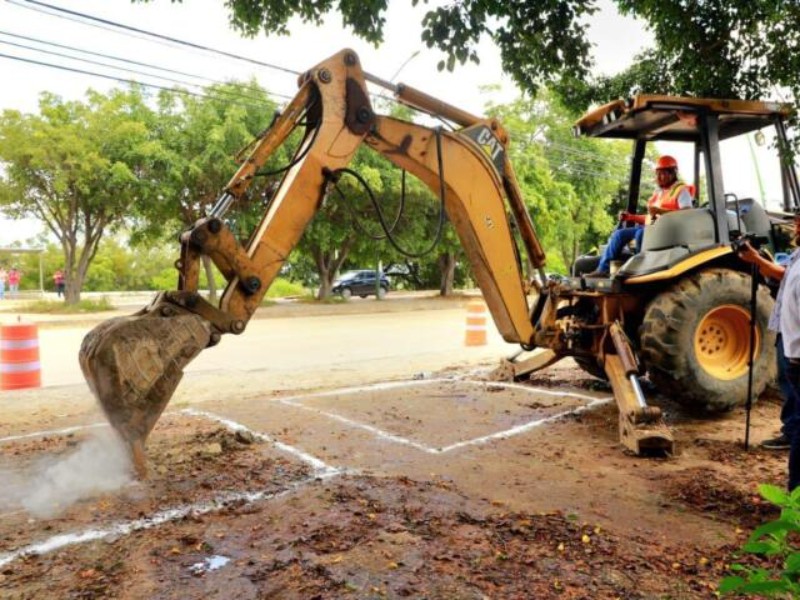 Dan banderazo a construcción de puente peatonal en el Libramiento Sur-Oriente