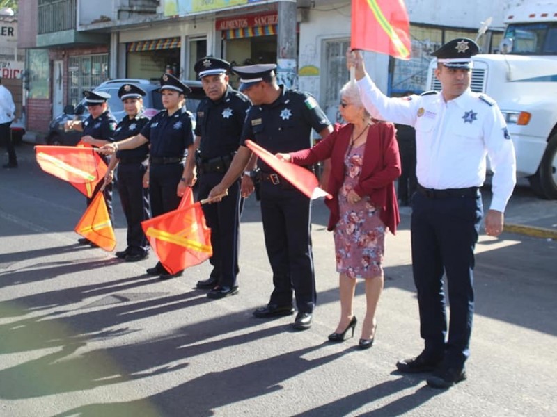 Dan banderazo de inicio a operativo vacacional