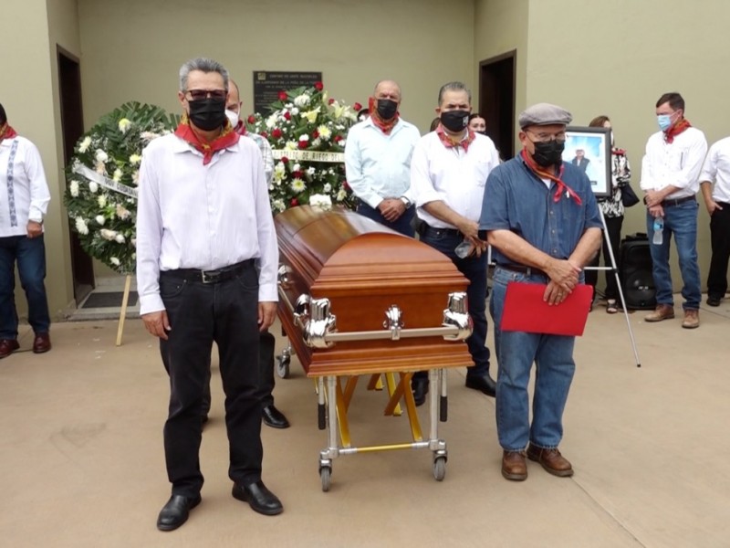 Dan homenaje de cuerpo presente a Tomás Rojo Líder Yaqui