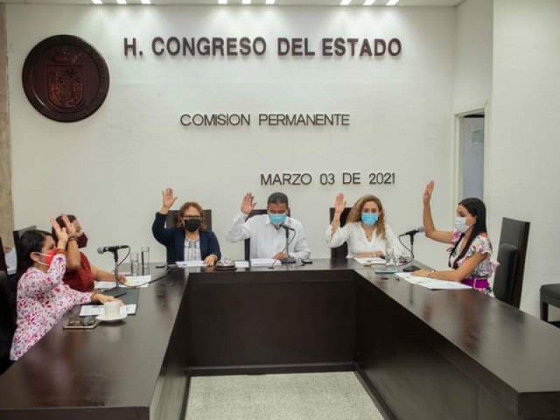 Dan licencia alcaldes ante próximas elecciones