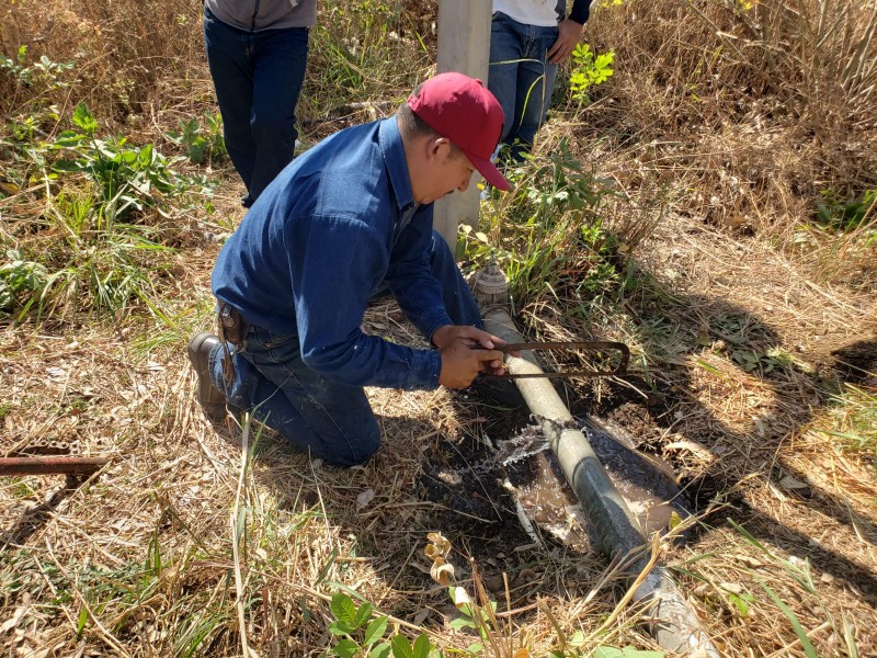 Dan mantenimiento a redes hidráulicas de escuelas zamoranas