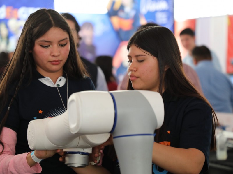 Dan oportunidad a las juventudes y sector empresarial