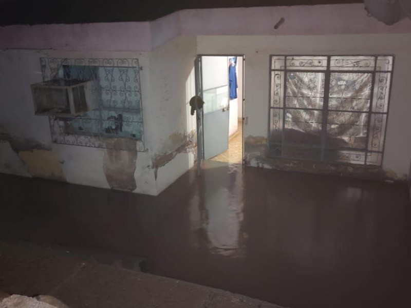 Daños de lluvia en Guaymas