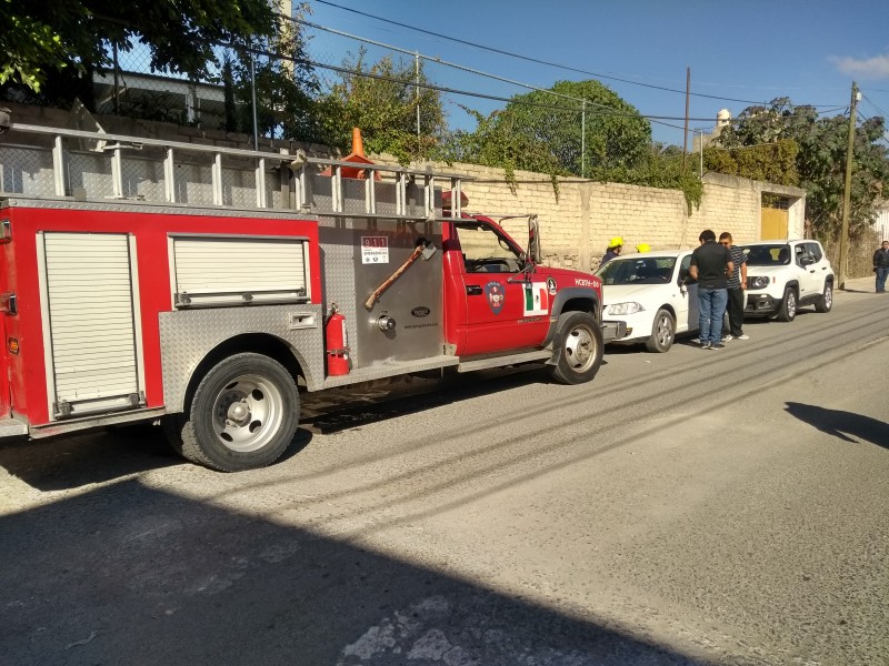 Daños materiales dejó choque en avenida Álvaro Obregón