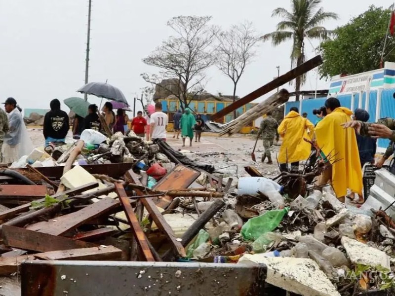 Daños severos principalmente en Puerto Escondido tras Huracán Erick