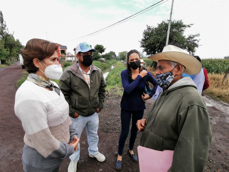 Darán mantenimiento a caminos saca cosechas en Zamora