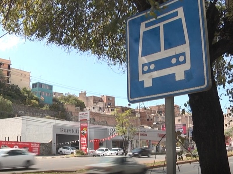 De 510 concesiones de transporte público operan 380