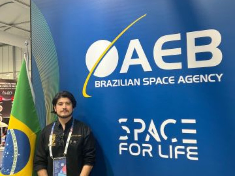 De La Paz al universo, Carlos Aguilera compite para llegar al espacio
