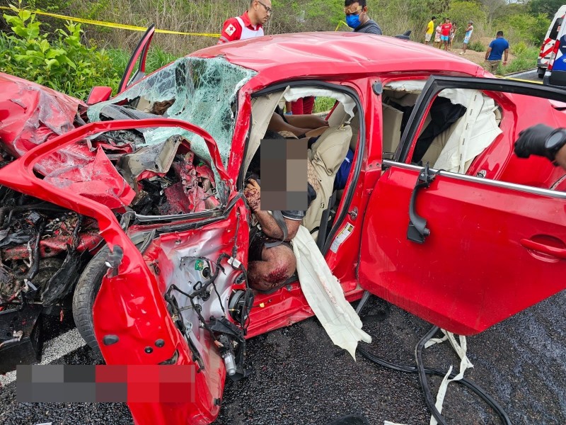 De Michoacán y Querétaro los involucrados en fatal accidente carretero