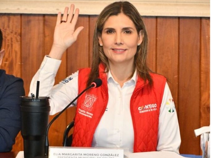 ¡De rojo a azul, de azul a guinda! El show del chapulineo