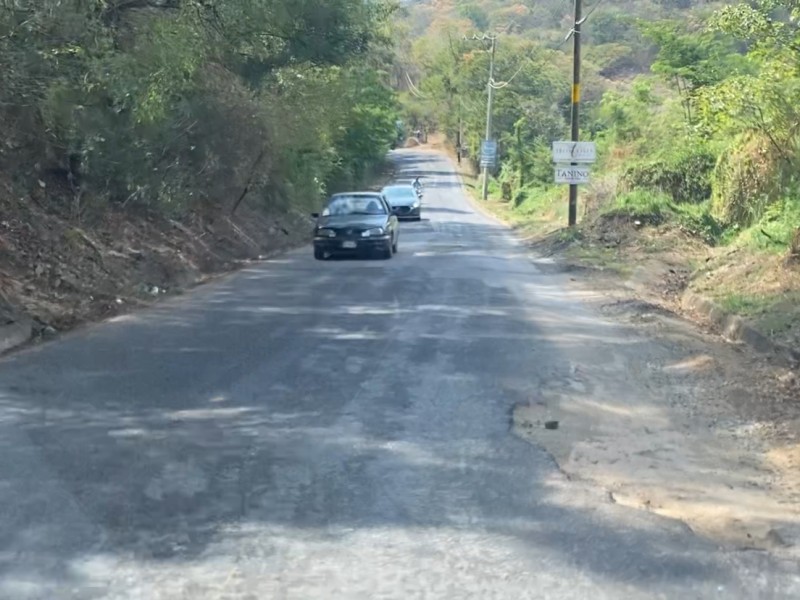 De vergüenza el acceso a la Riviera Troncones