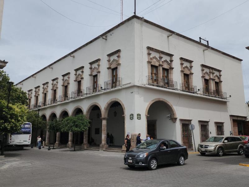 Debate en el Congreso exhibe diferencias, pero no rompe el diálogo