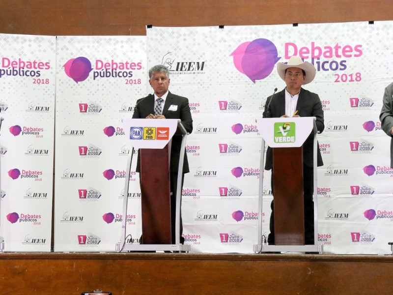 Debaten candidatos a la alcaldía de Ixtlahuaca