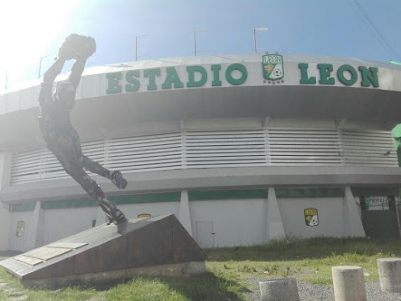 Deberá entregar León su estadio a Zermeño