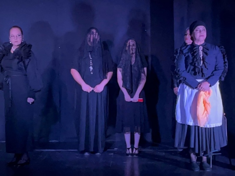 Debutó Compañía de Teatro en escenario cachanilla