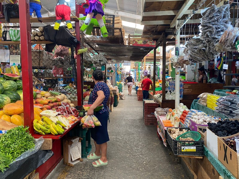 Decepcionan ventas en mercados durante Semana Santa