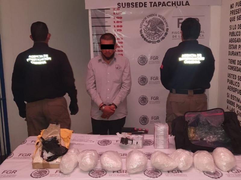 Decomisa FGR ocho kgs de metanfetaminas en Chiapas