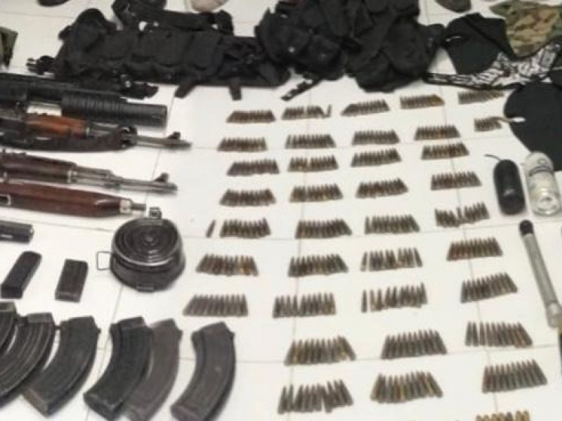 Decomisan 60 armas y 400 mil pastillas de fentanilo