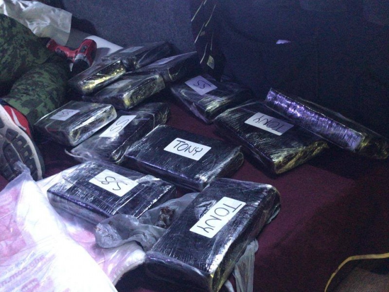 Decomisan autoridades 15 kg de cocaina