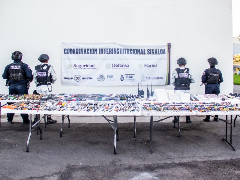 Decomisan cuchillos, droga y celulares en el penal de Aguaruto