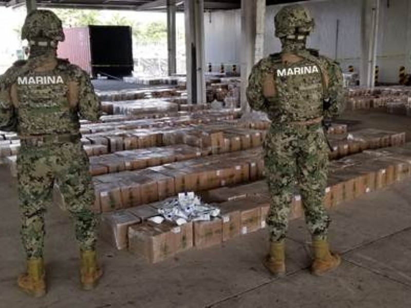 Decomisan metanfetamina en el puerto interior de Manzanillo
