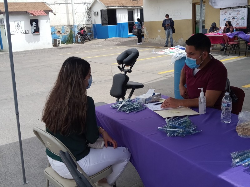 Dedican jornada de salud para jóvenes